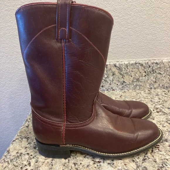 Dan Post Roper - Picture 3 of 13